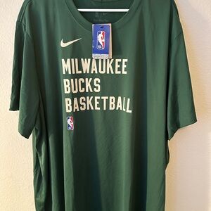 Nike NBA Milwaukee Bucks TShirt Men’s Size 3XL